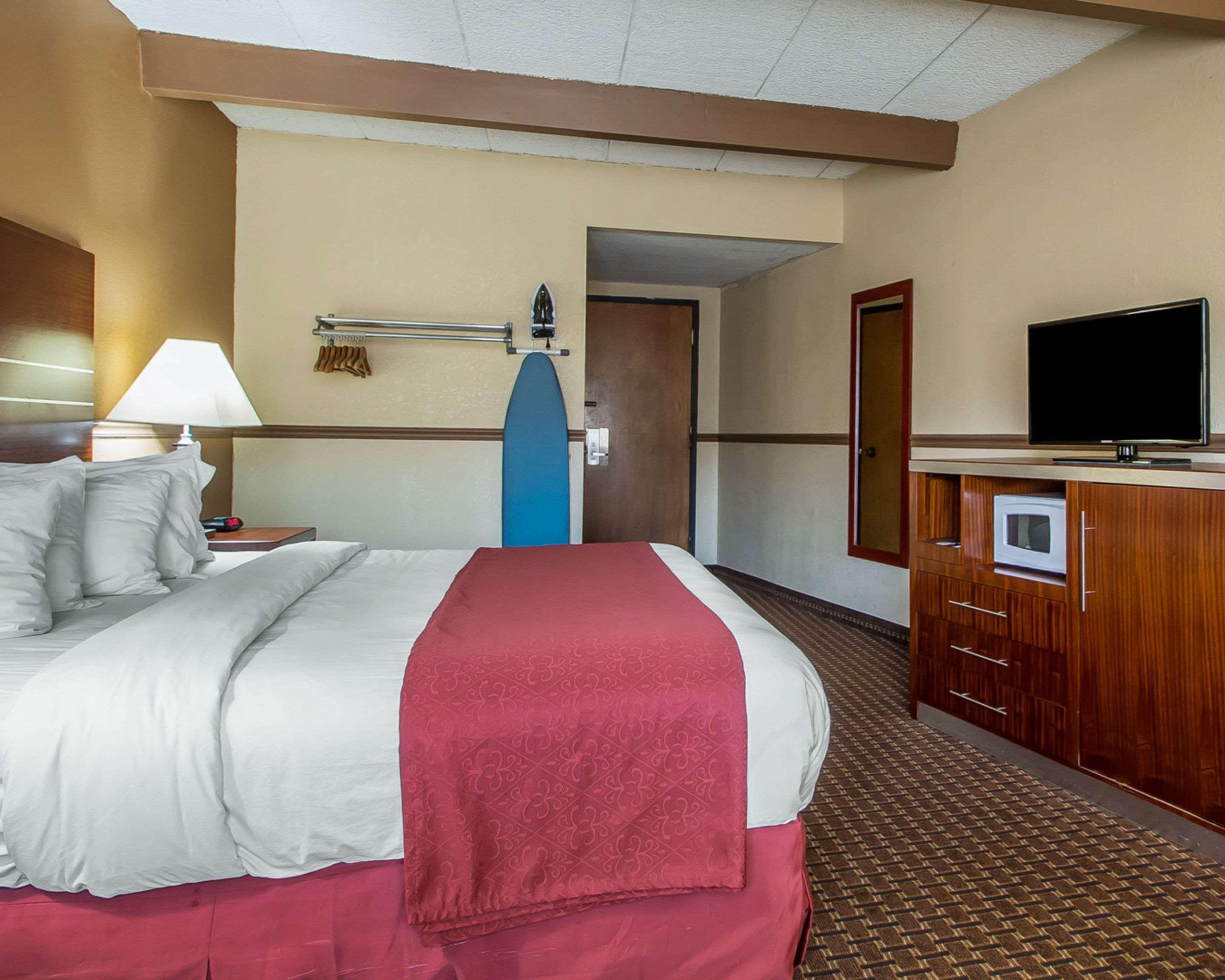 Quality Inn East Dubuque Eksteriør billede