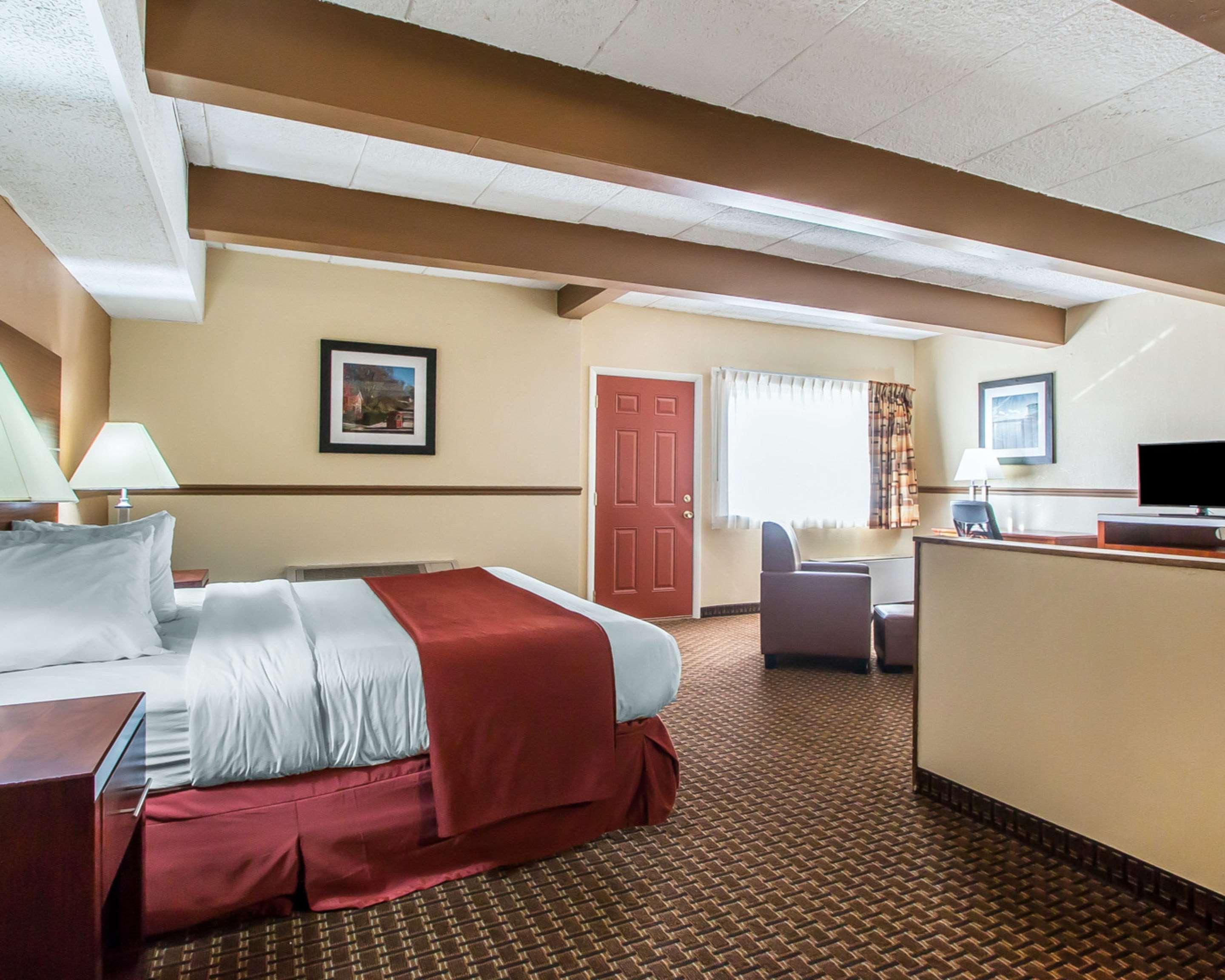 Quality Inn East Dubuque Eksteriør billede