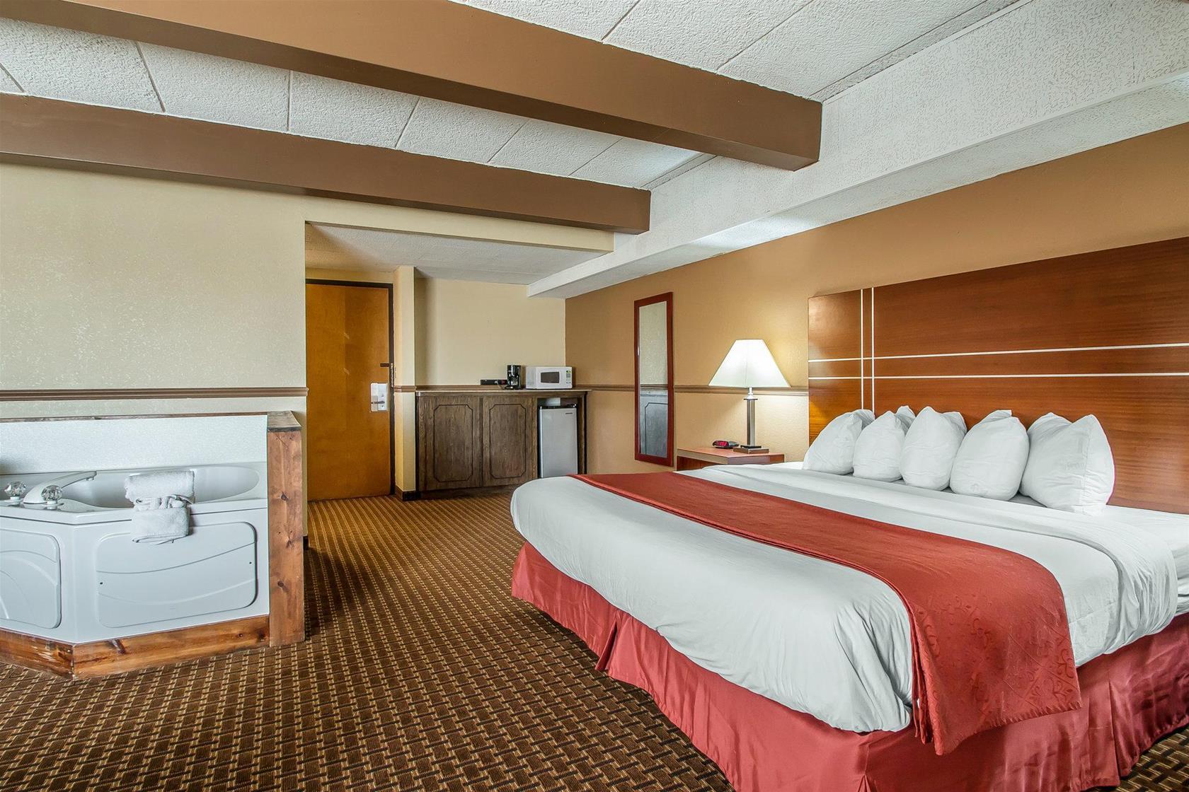 Quality Inn East Dubuque Eksteriør billede