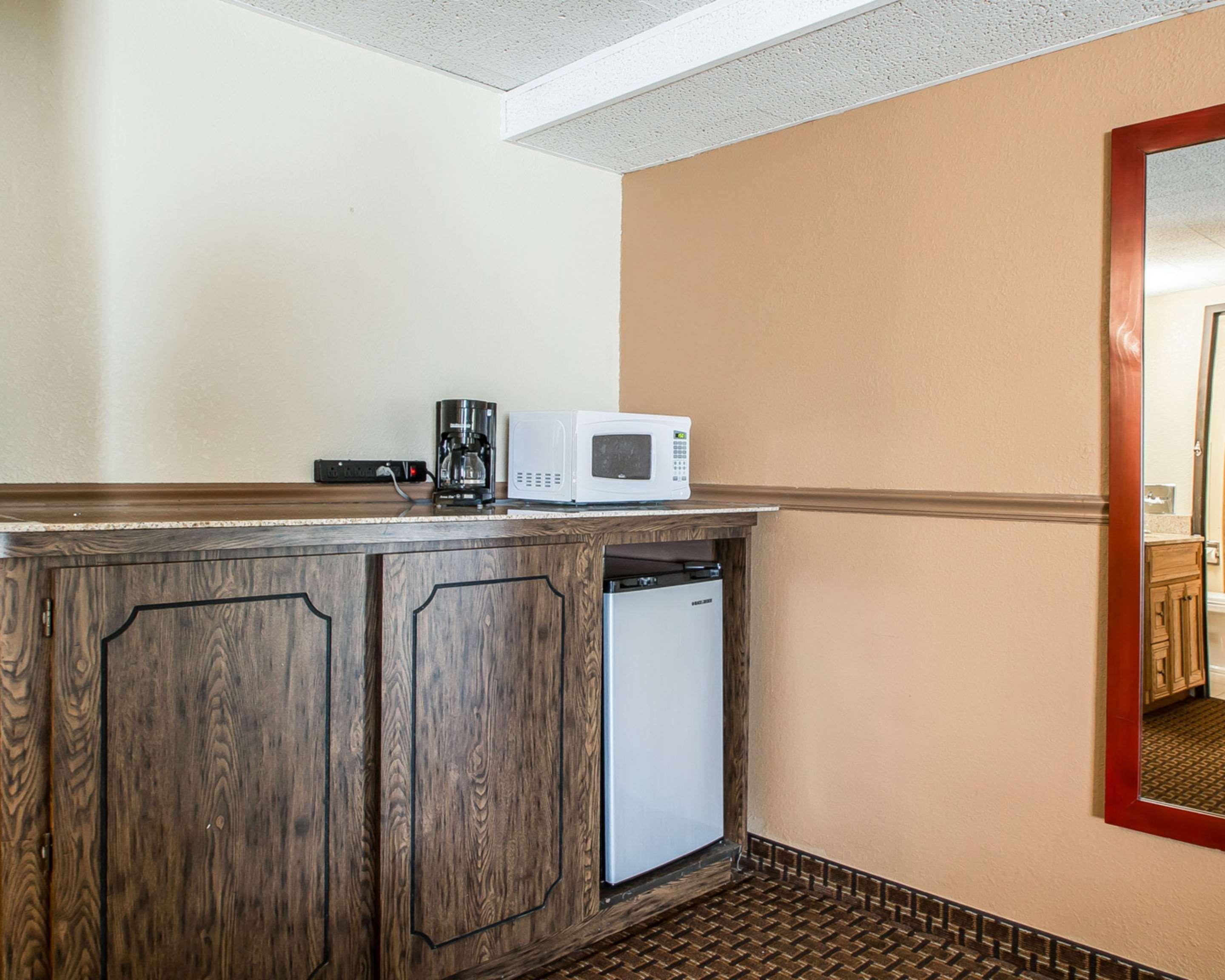 Quality Inn East Dubuque Eksteriør billede