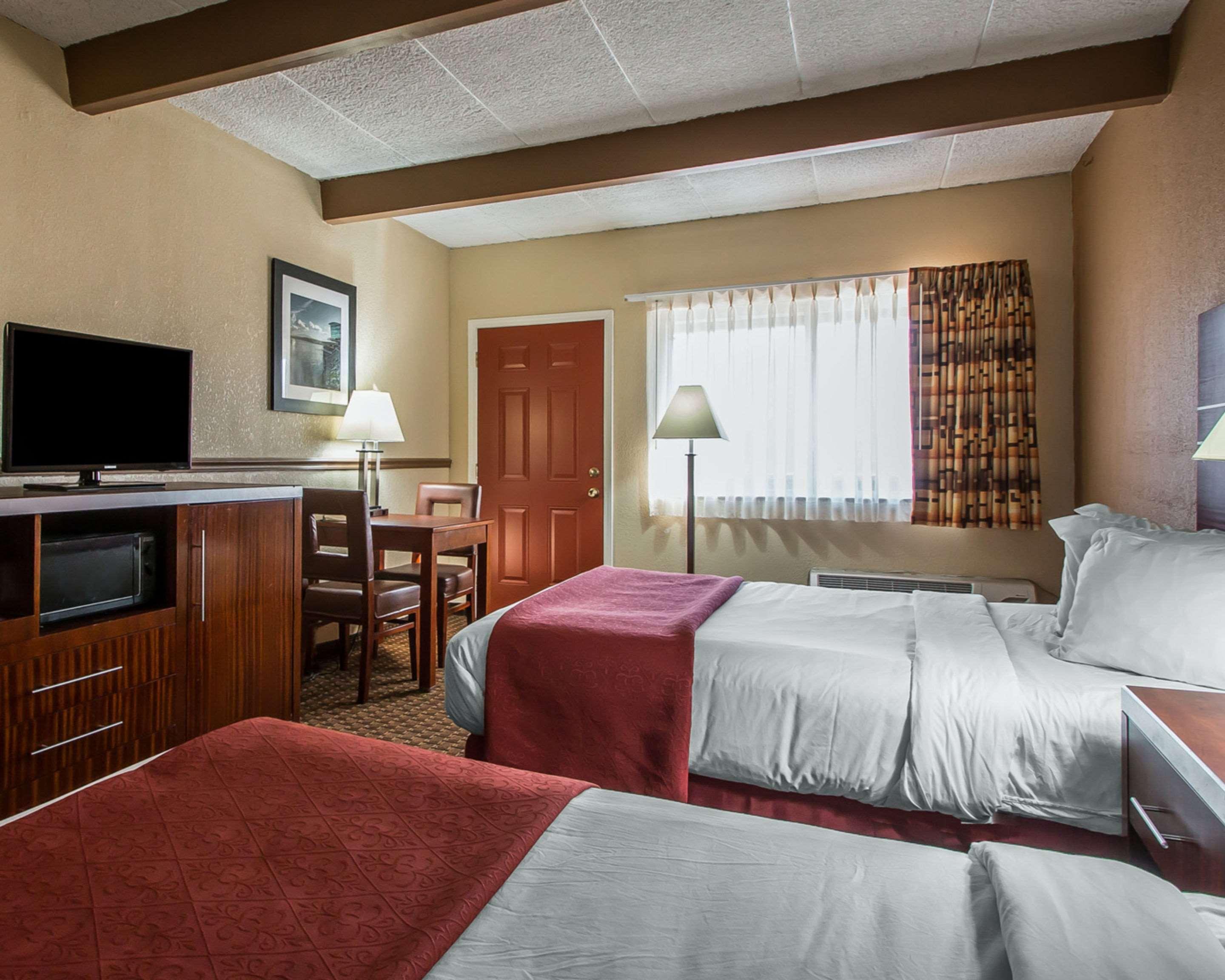 Quality Inn East Dubuque Eksteriør billede