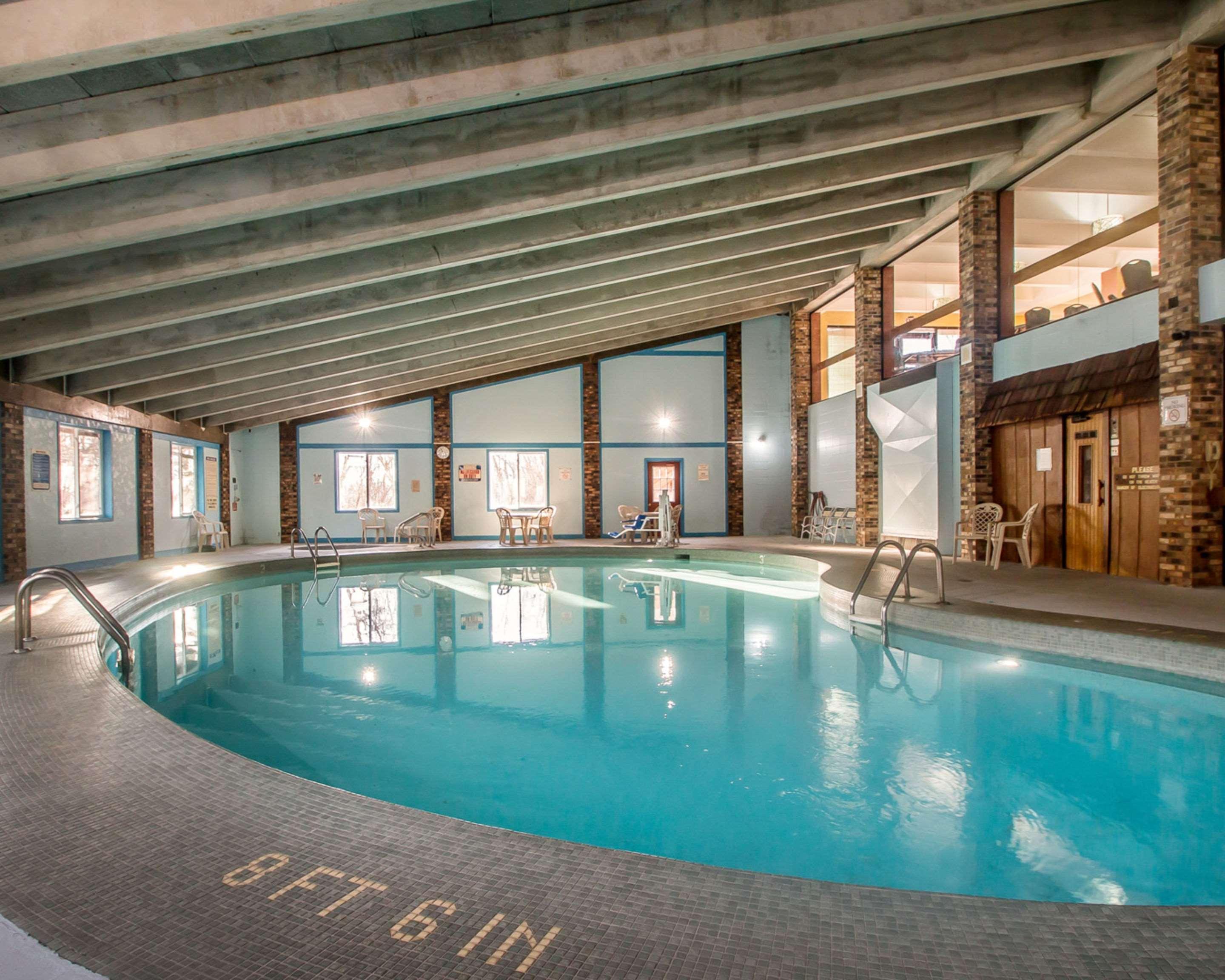 Quality Inn East Dubuque Eksteriør billede