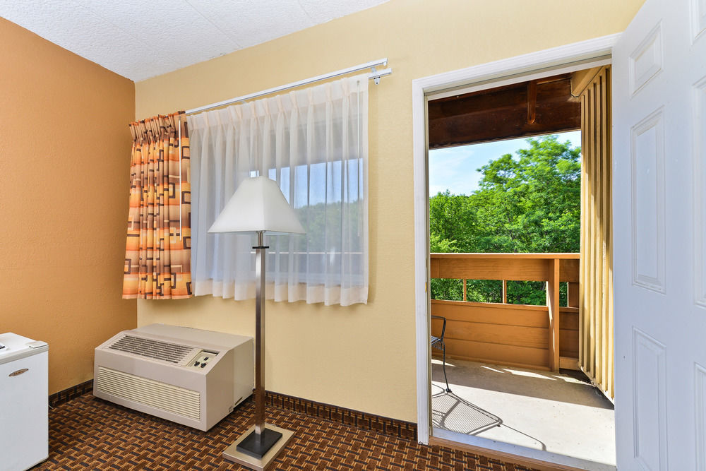 Quality Inn East Dubuque Eksteriør billede