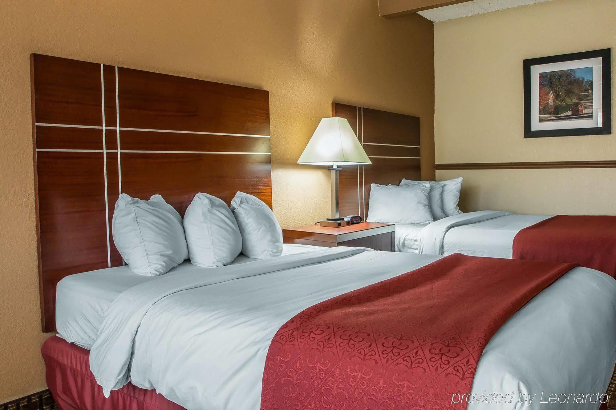 Quality Inn East Dubuque Eksteriør billede